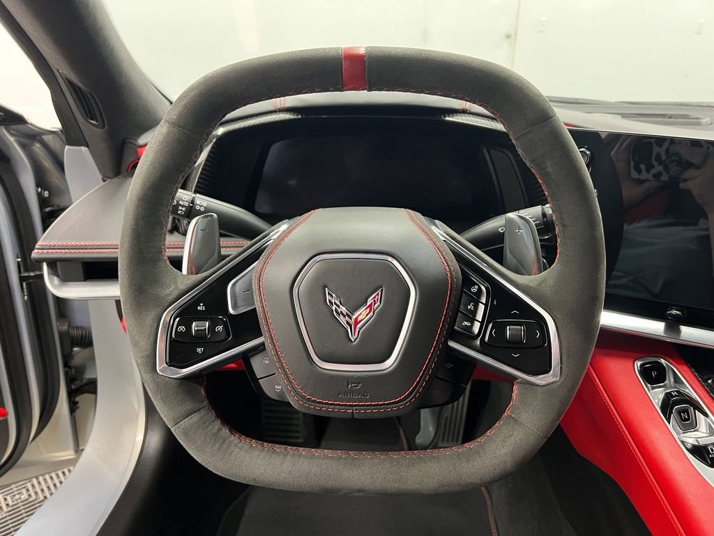 Used 2021 Chevrolet Corvette Stingray Premium Conv w/ Z51 Performance Package image 11