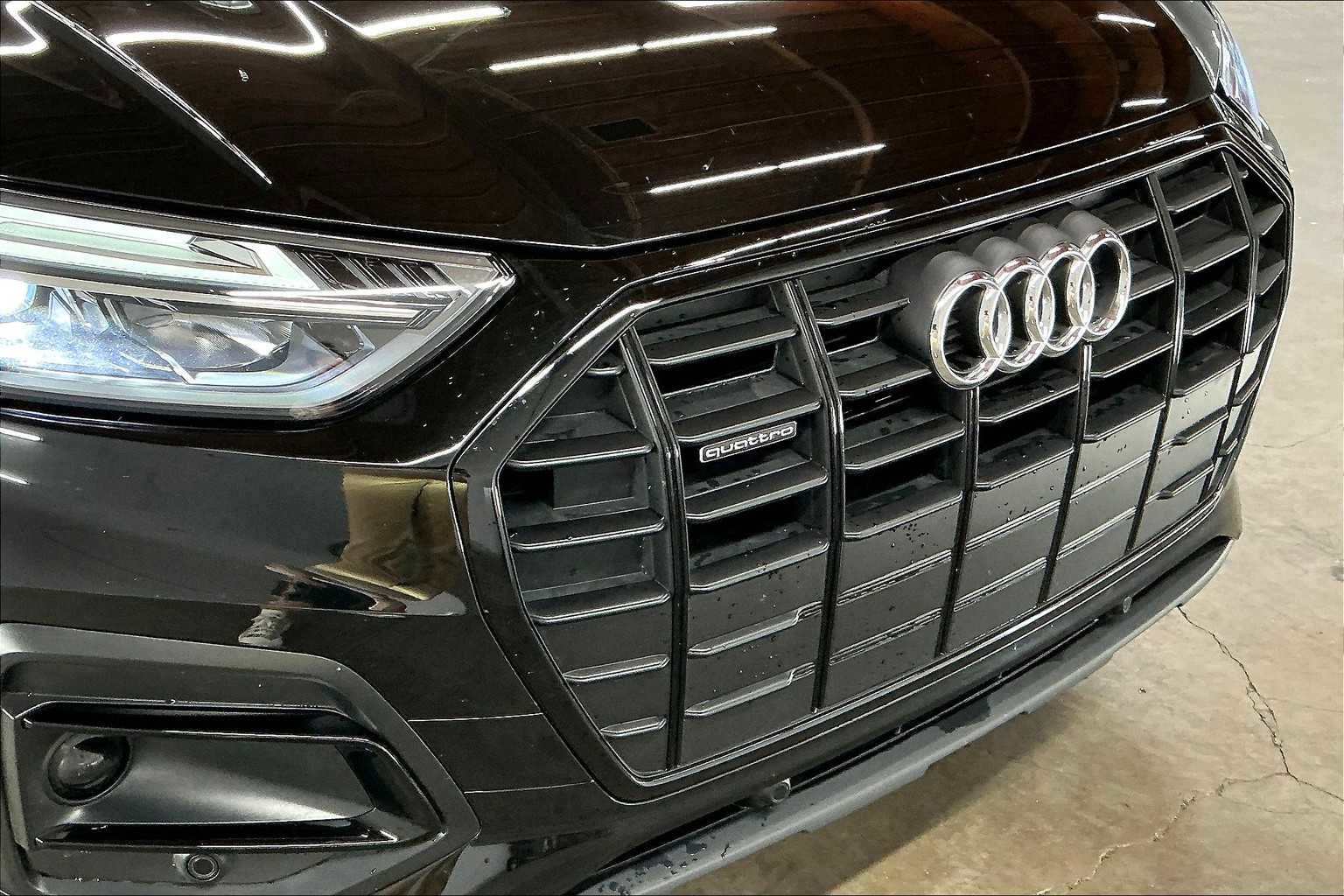 Used 2025 Audi Q5 2.0T Premium image 32