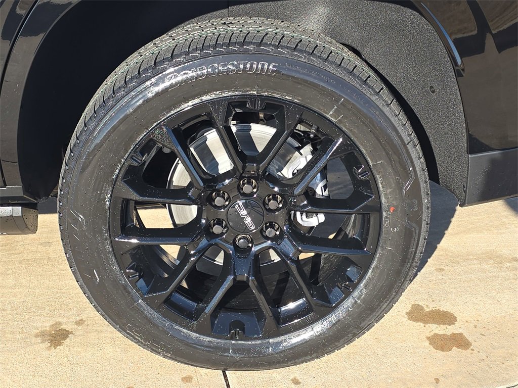 New 2026 GMC Yukon Denali w/ Sun & Power Step Package image 34