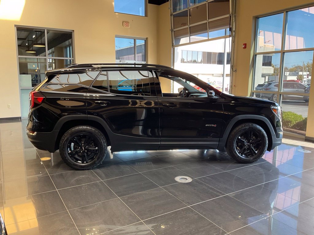 Used 2023 GMC Terrain AT4 w/ Infotainment Package II AWD/4WD image 7
