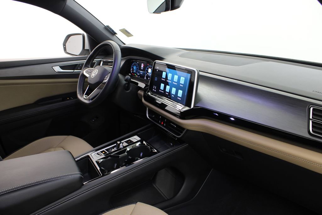 Certified 2024 Volkswagen Atlas Cross Sport SE FWD image 24