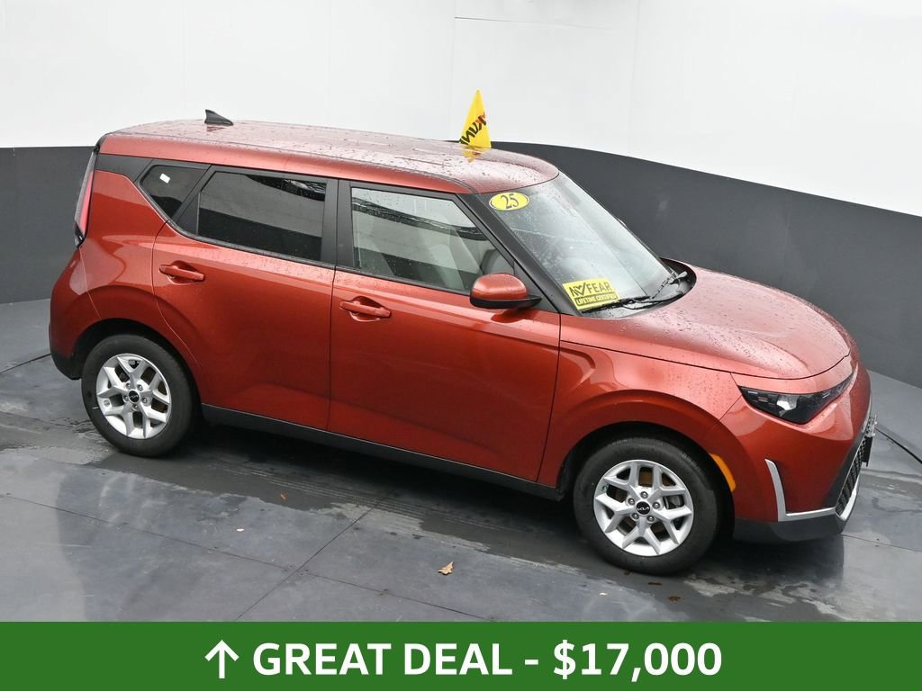 Used 2025 Kia Soul LX w/ LX Technology Package image 39