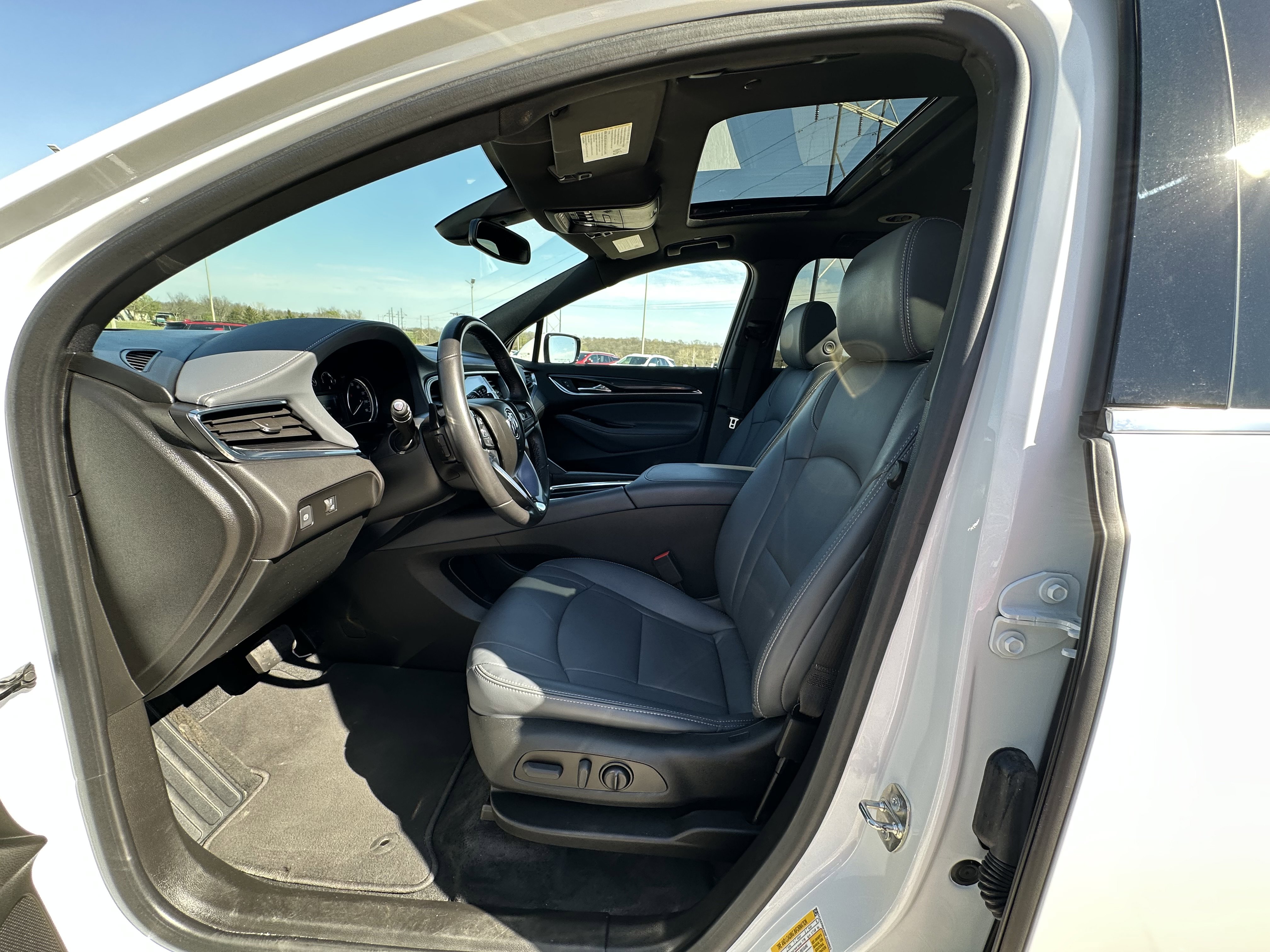 Used 2023 Buick Enclave Essence w/ Experience Buick Package FWD image 12