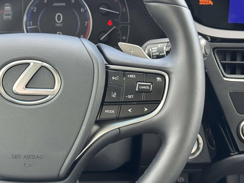 Used 2025 Lexus ES 350 w/ Premium Package FWD image 21