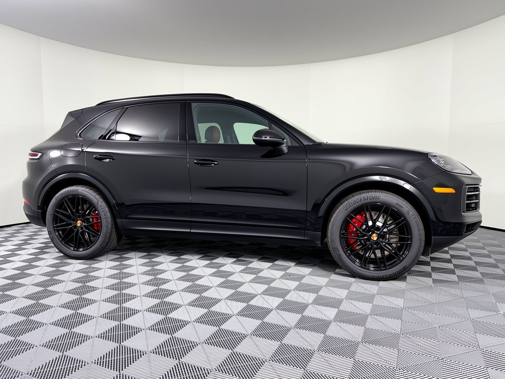 New 2026 Porsche Cayenne S AWD/4WD image 8