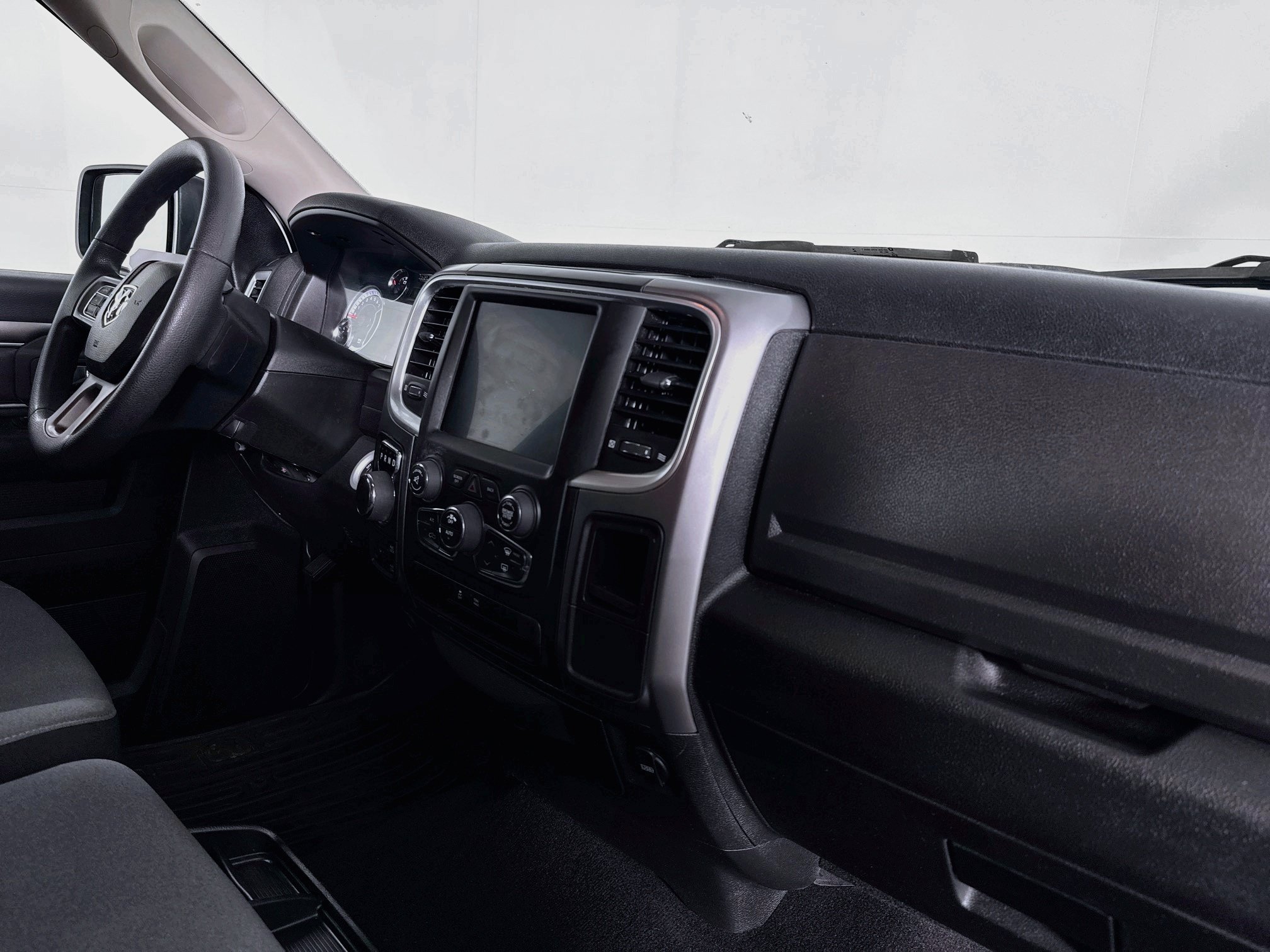 Used 2023 RAM 1500 Classic SLT w/ Electronics Group AWD/4WD image 26