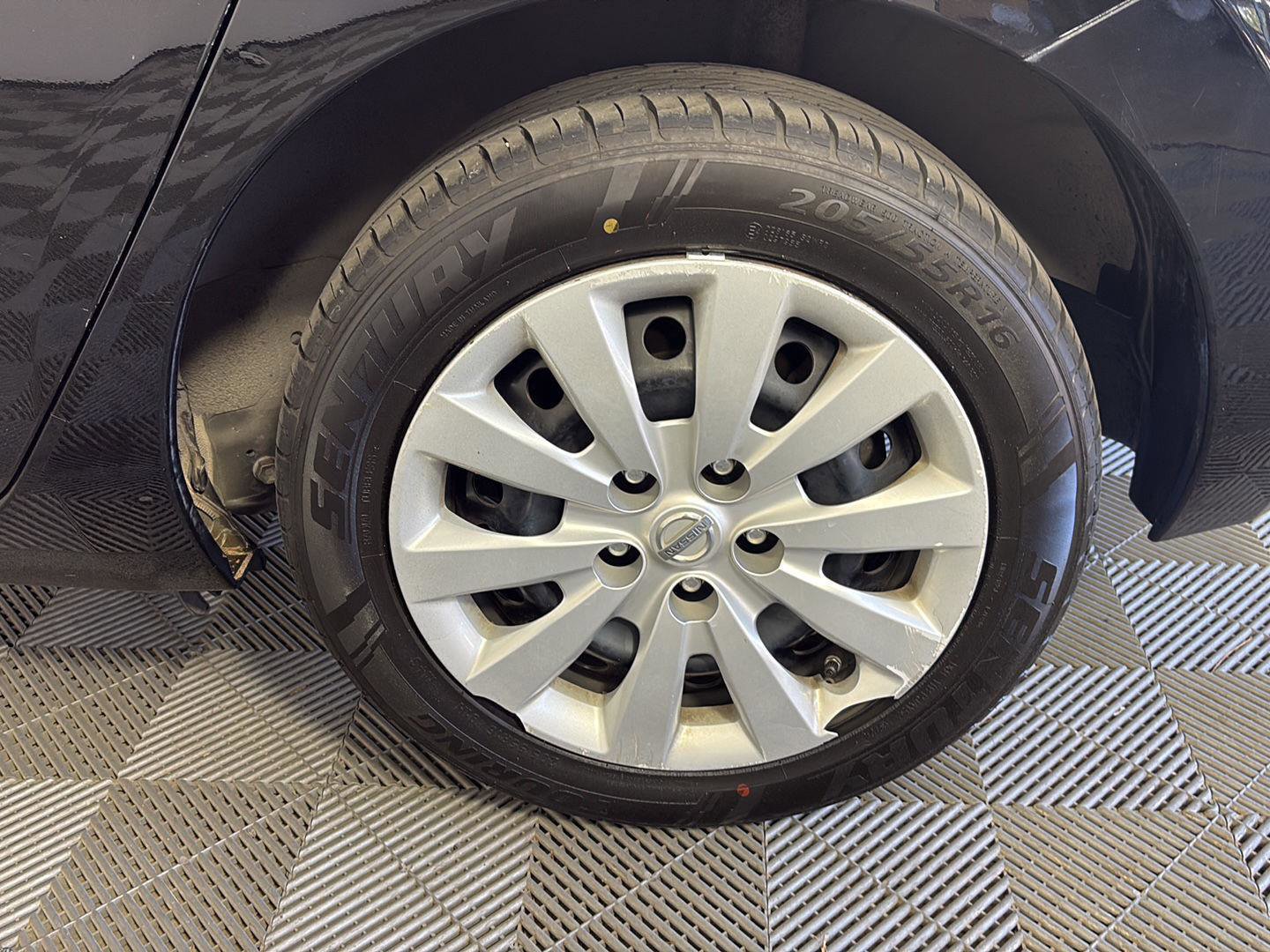 Used 2015 Nissan Leaf S w/ Charge Package image 14