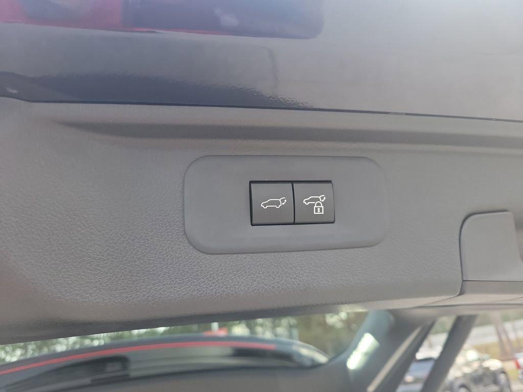 Used 2025 Toyota Grand Highlander Limited image 17