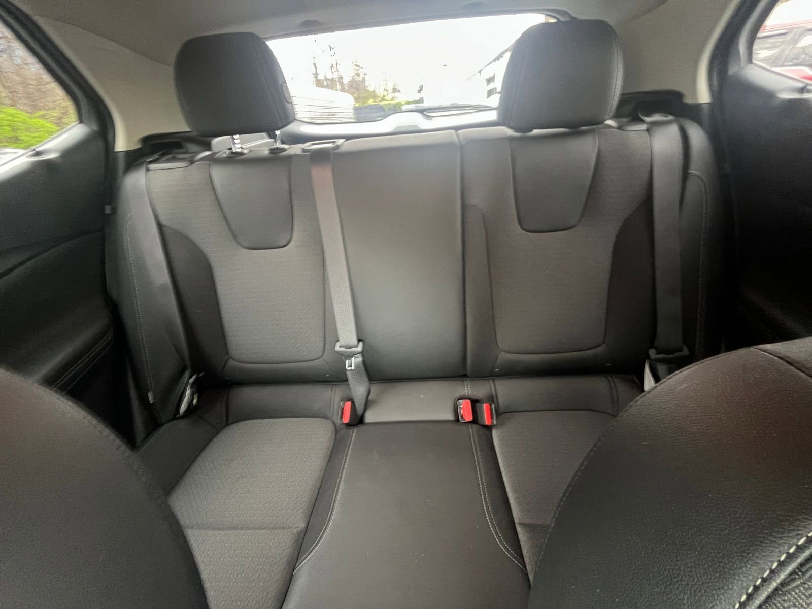 Used 2025 Buick Encore GX Preferred image 33