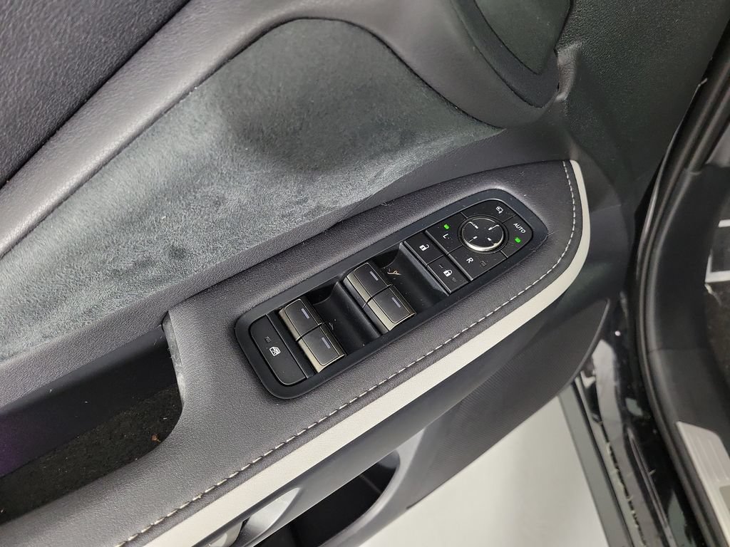 Used 2026 Lexus TX 500h AWD w/ Technology Package image 19