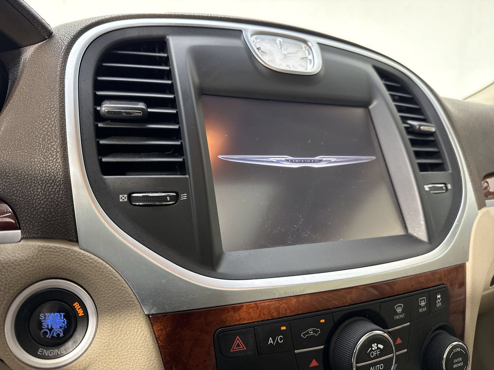 Used 2011 Chrysler 300 C w/ Sound Group RWD image 7
