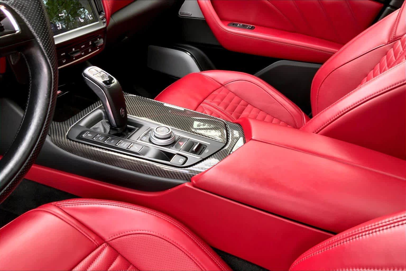 Used 2021 Maserati Levante Trofeo AWD/4WD image 16