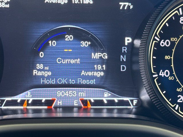 Used 2016 Jeep Cherokee Trailhawk w/ Comfort/Convenience Group AWD/4WD image 18