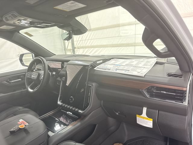 New 2026 GMC Yukon XL Denali w/ Denali Reserve Package RWD image 30