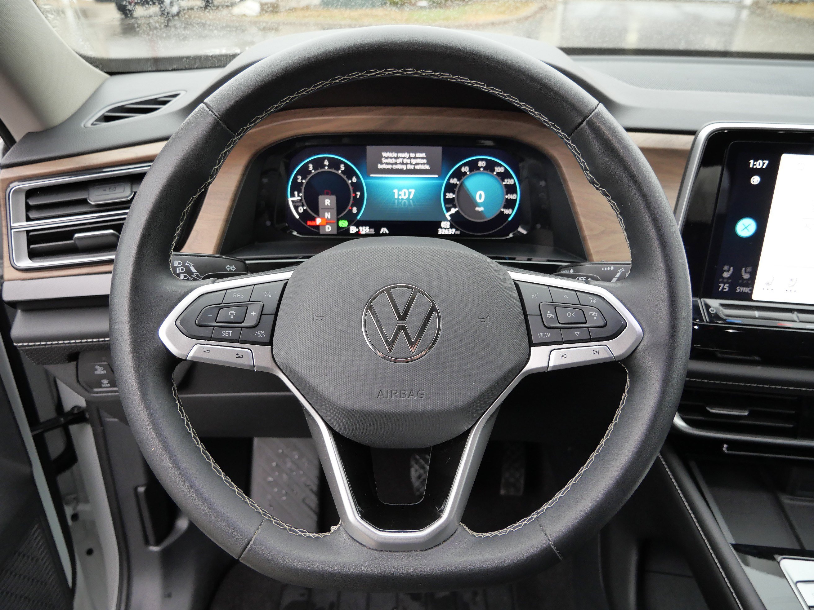 Certified 2024 Volkswagen Atlas SE image 26