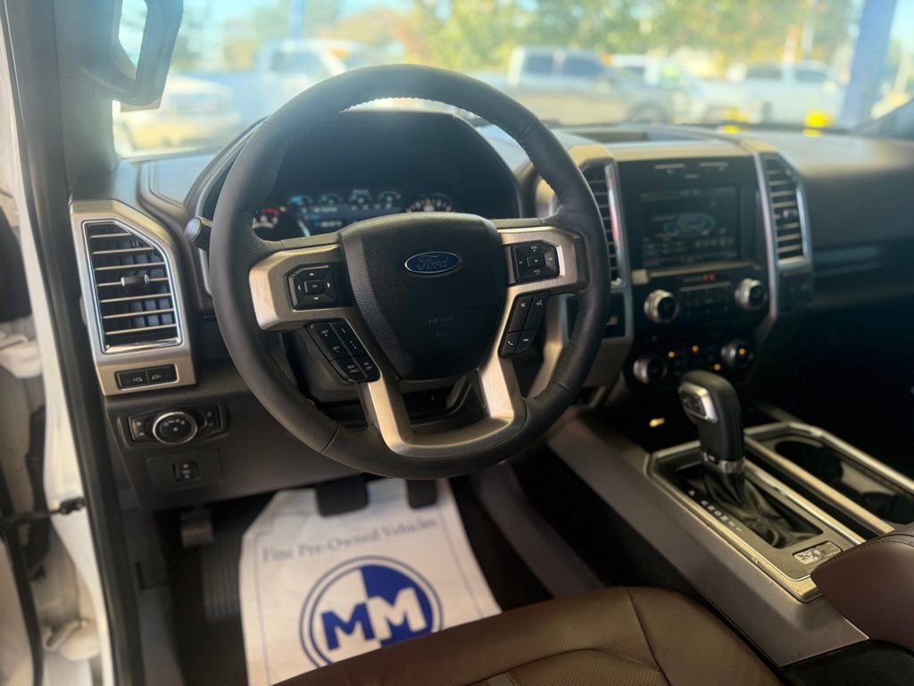 Used 2015 Ford F150 Platinum w/ Equipment Group 701A Luxury image 15