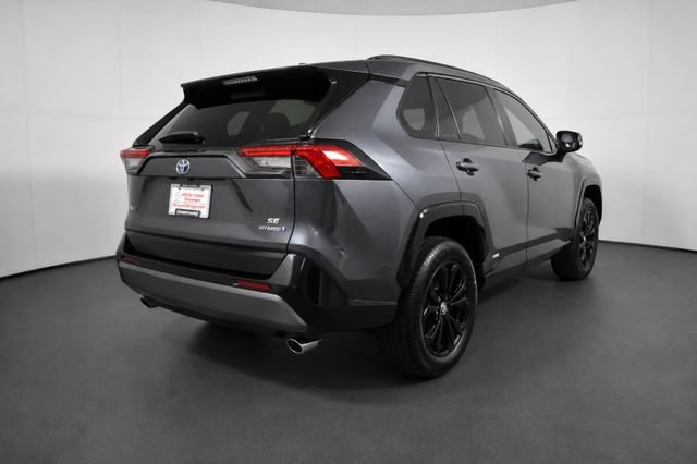 Used 2023 Toyota RAV4 SE AWD/4WD image 4