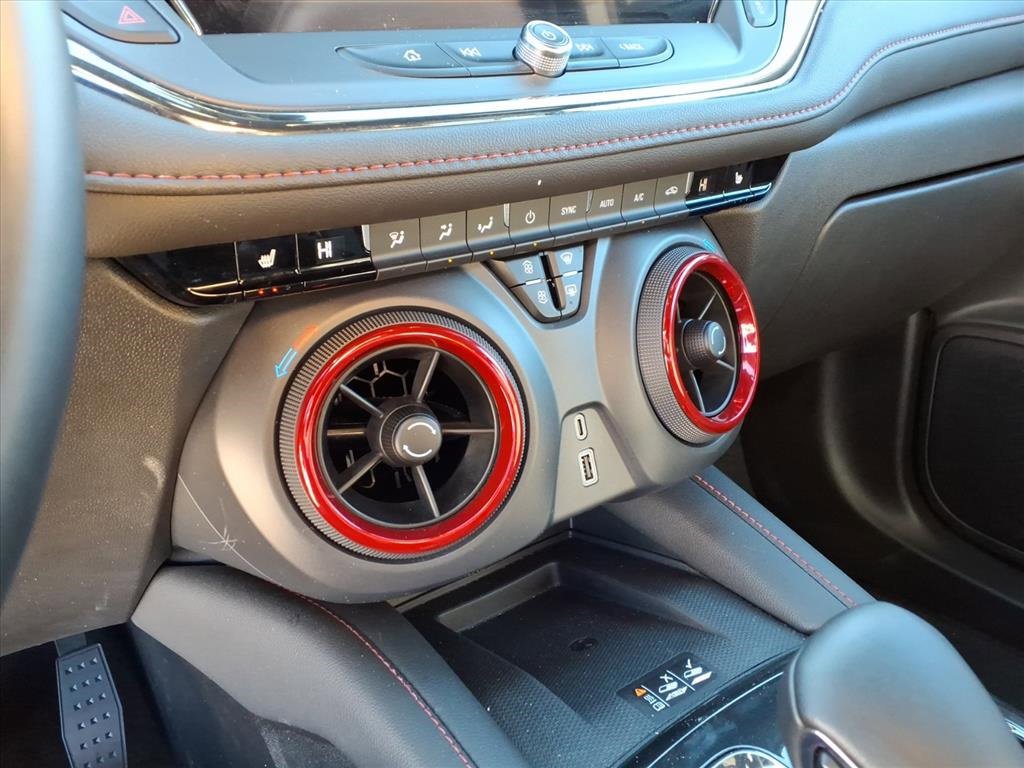 Used 2025 Chevrolet Blazer RS image 23