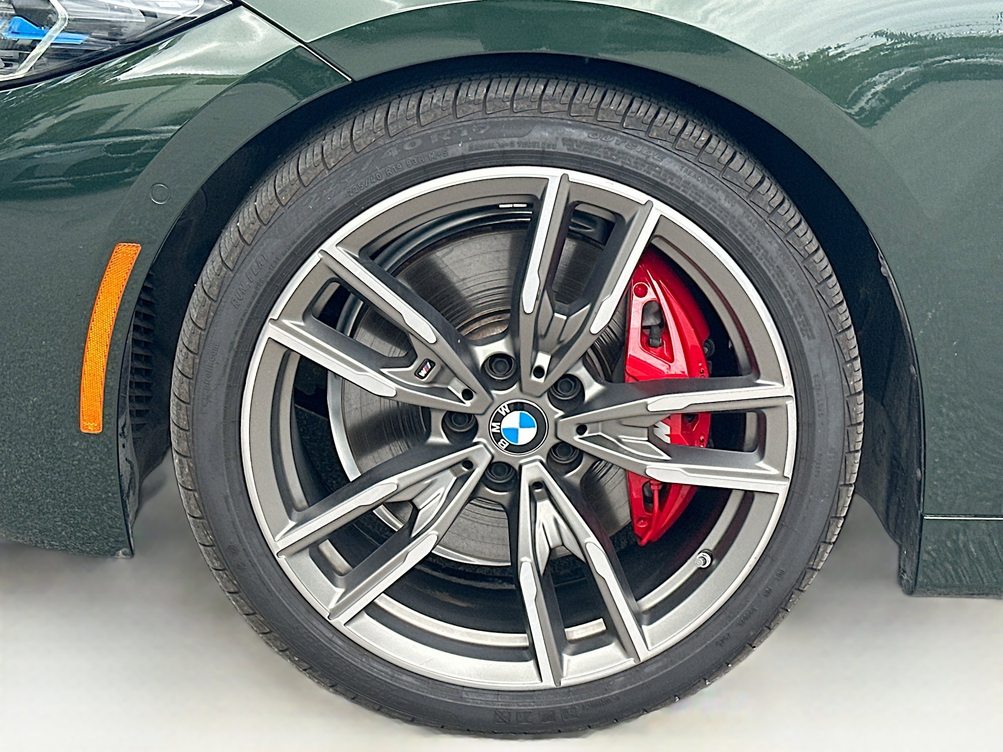 Used 2024 BMW M440i Convertible w/ Premium Package image 33