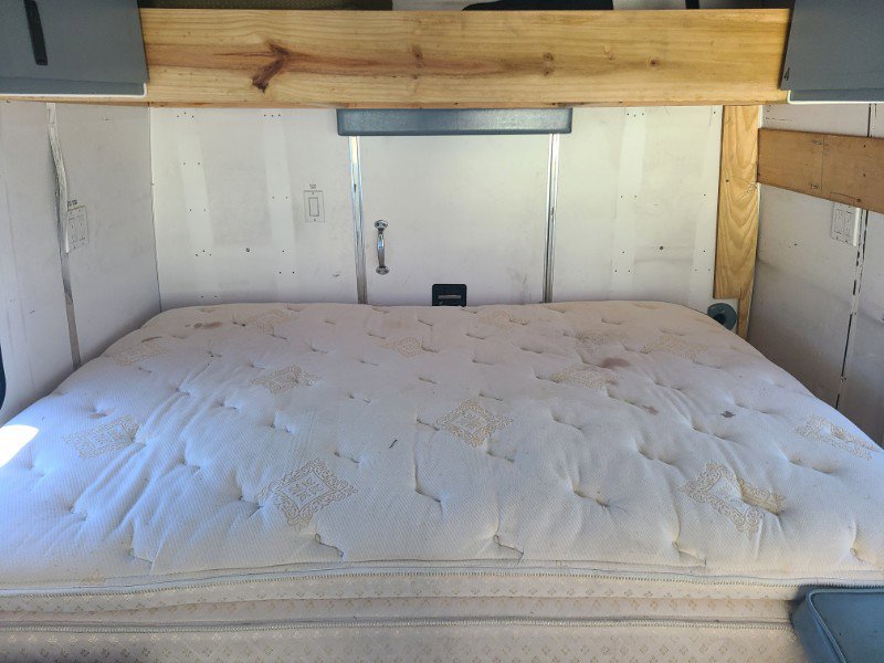 Used 1999 Ford E-450 and Econoline 450 image 19