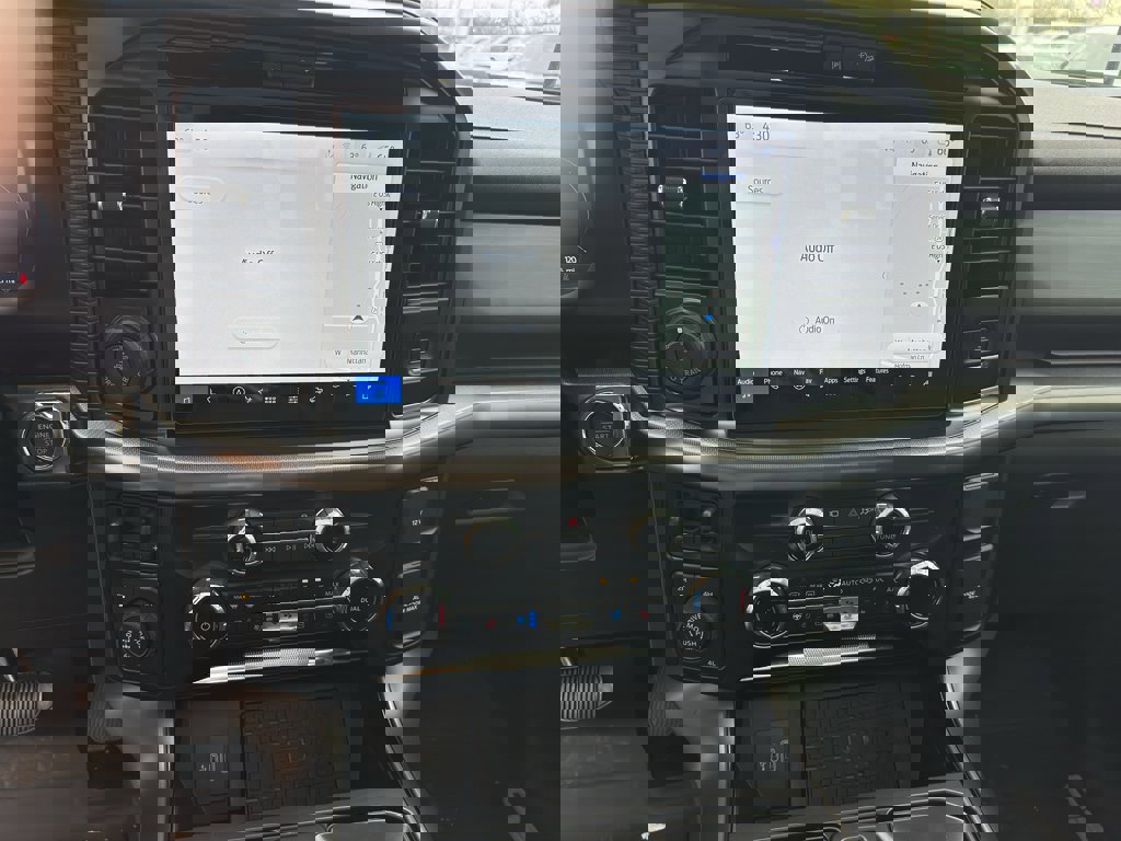 New 2025 Ford F150 Lariat w/ Equipment Group 502A High image 21