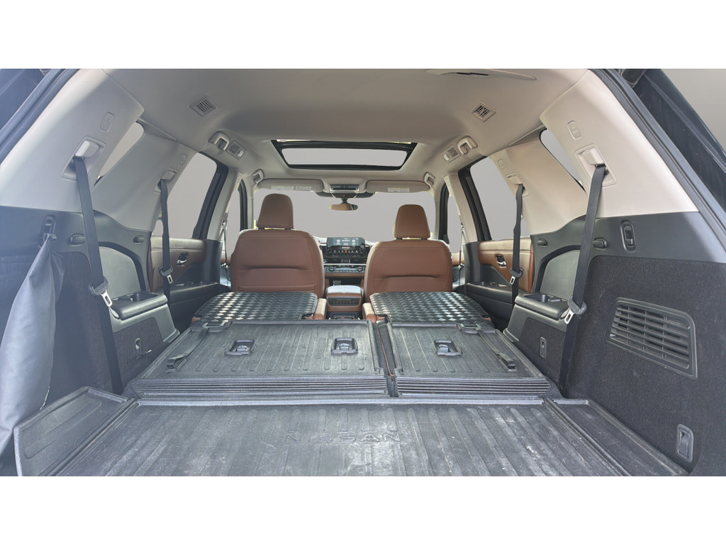 Certified 2024 Nissan Pathfinder Platinum AWD/4WD image 18