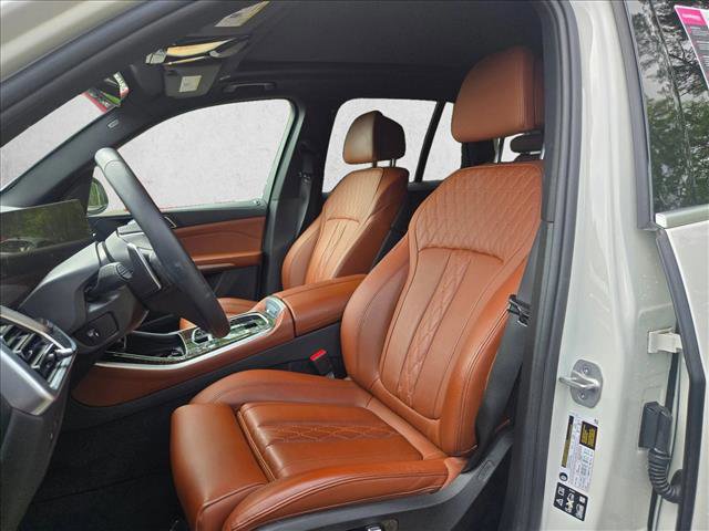Used 2024 BMW X5 xDrive40i w/ Premium Package image 17