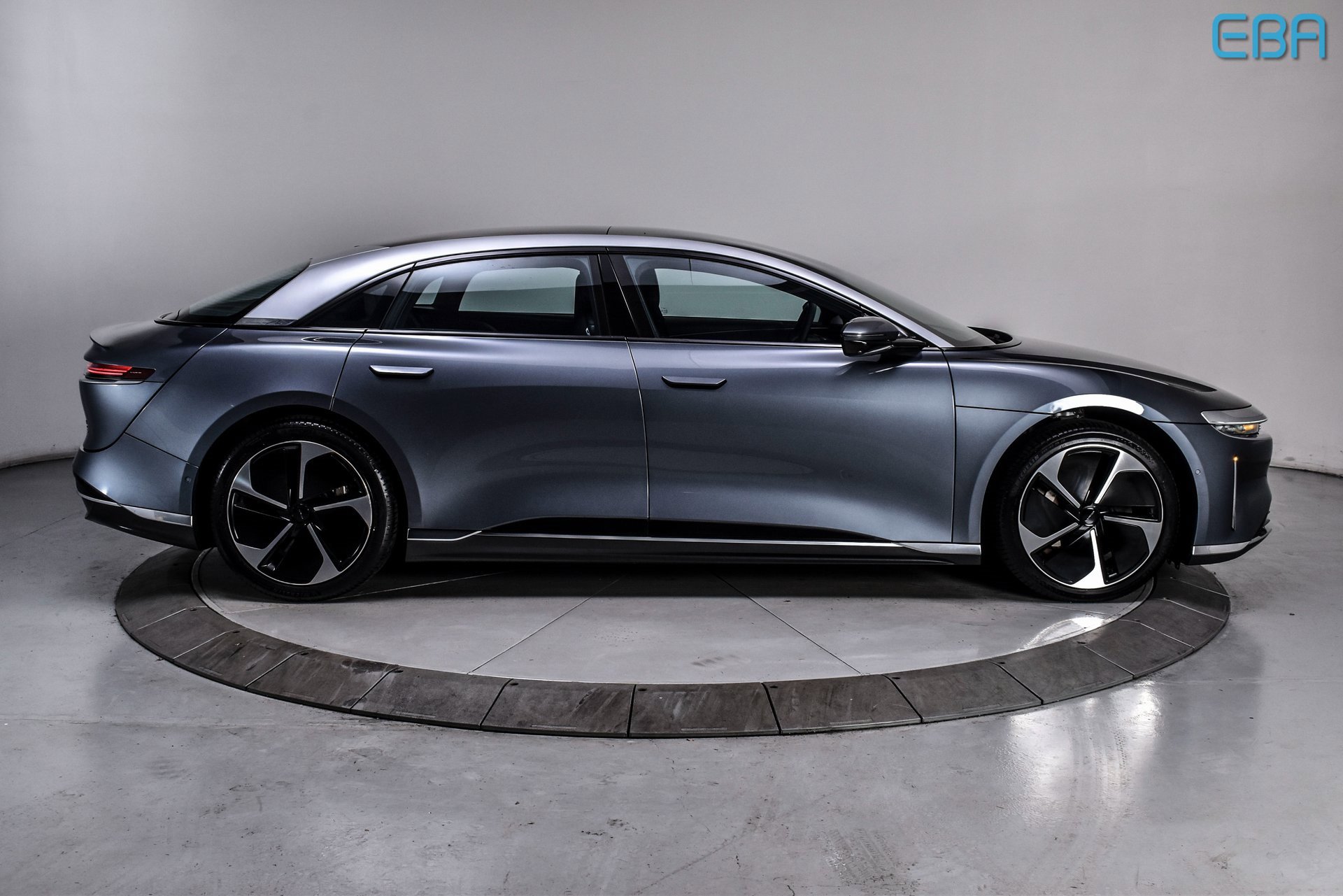 Used 2024 Lucid Air Touring image 7