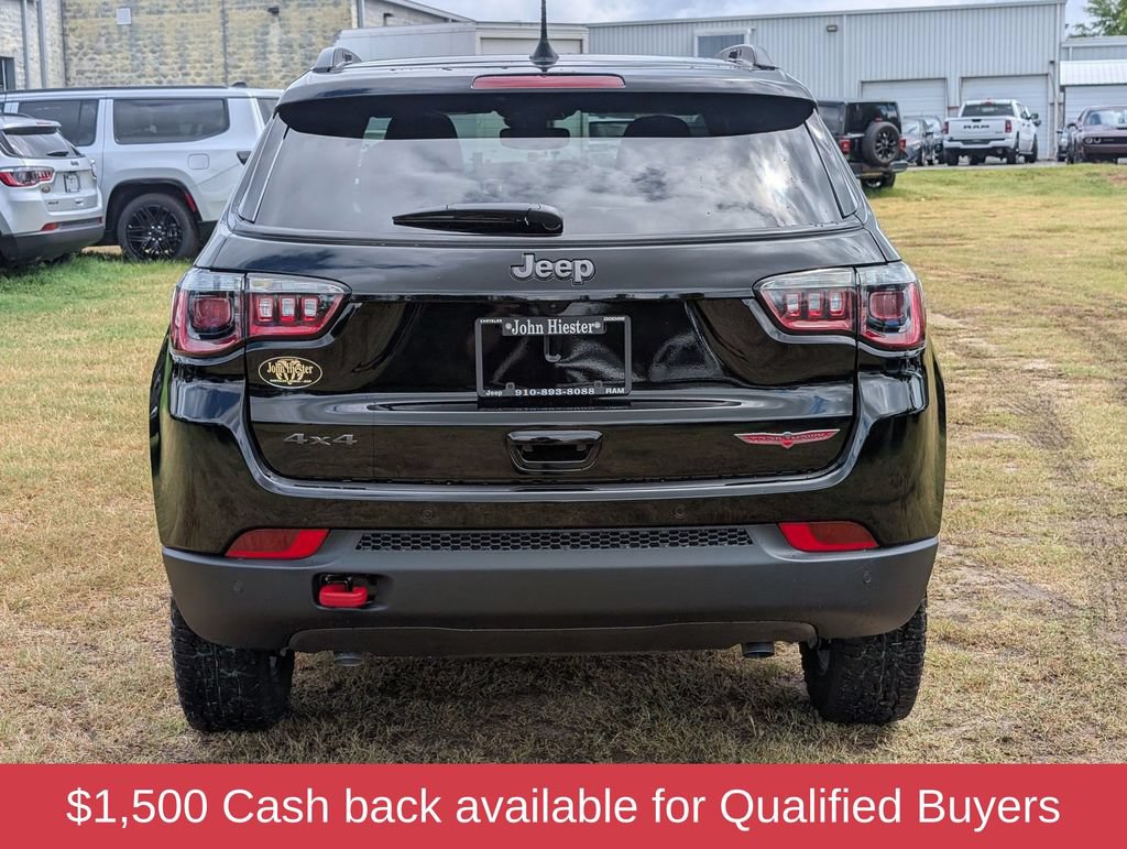 New 2026 Jeep Compass Trailhawk w/ Sun, Sound & Navigation Group AWD/4WD image 5