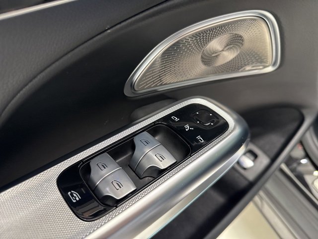 Used 2025 Mercedes-Benz E 450 4MATIC All-Terrain Wagon image 19