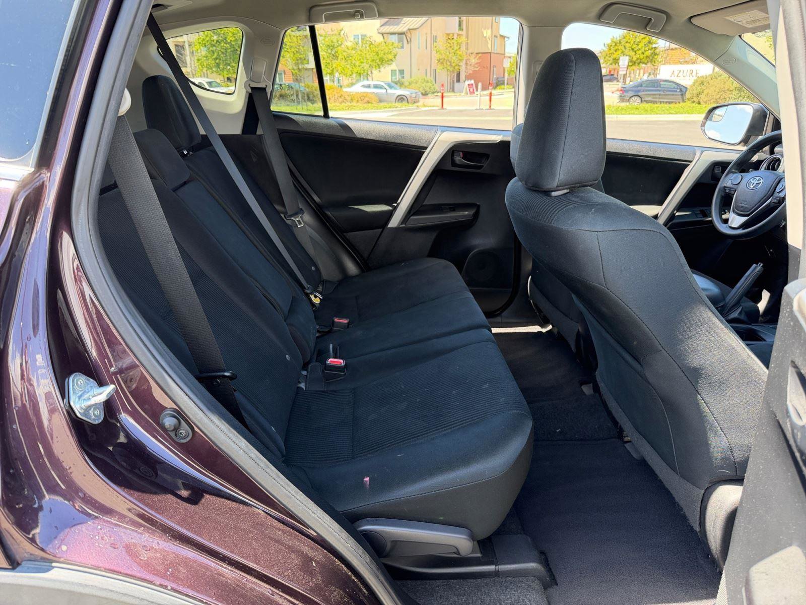 Used 2017 Toyota RAV4 LE w/ Carpet Mat Package FWD image 18
