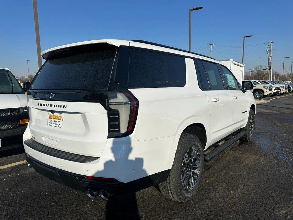 New 2026 Chevrolet Suburban Z71 w/ Comfort Package AWD/4WD image 3