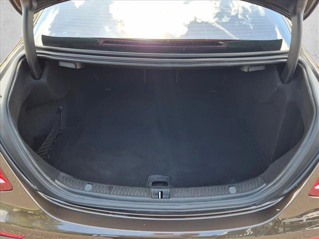 Used 2017 Mercedes-Benz E 300 image 6