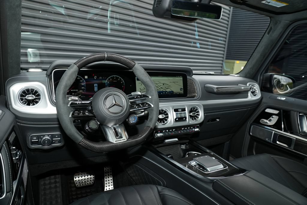 Used 2025 Mercedes-Benz G 63 AMG 4MATIC image 30