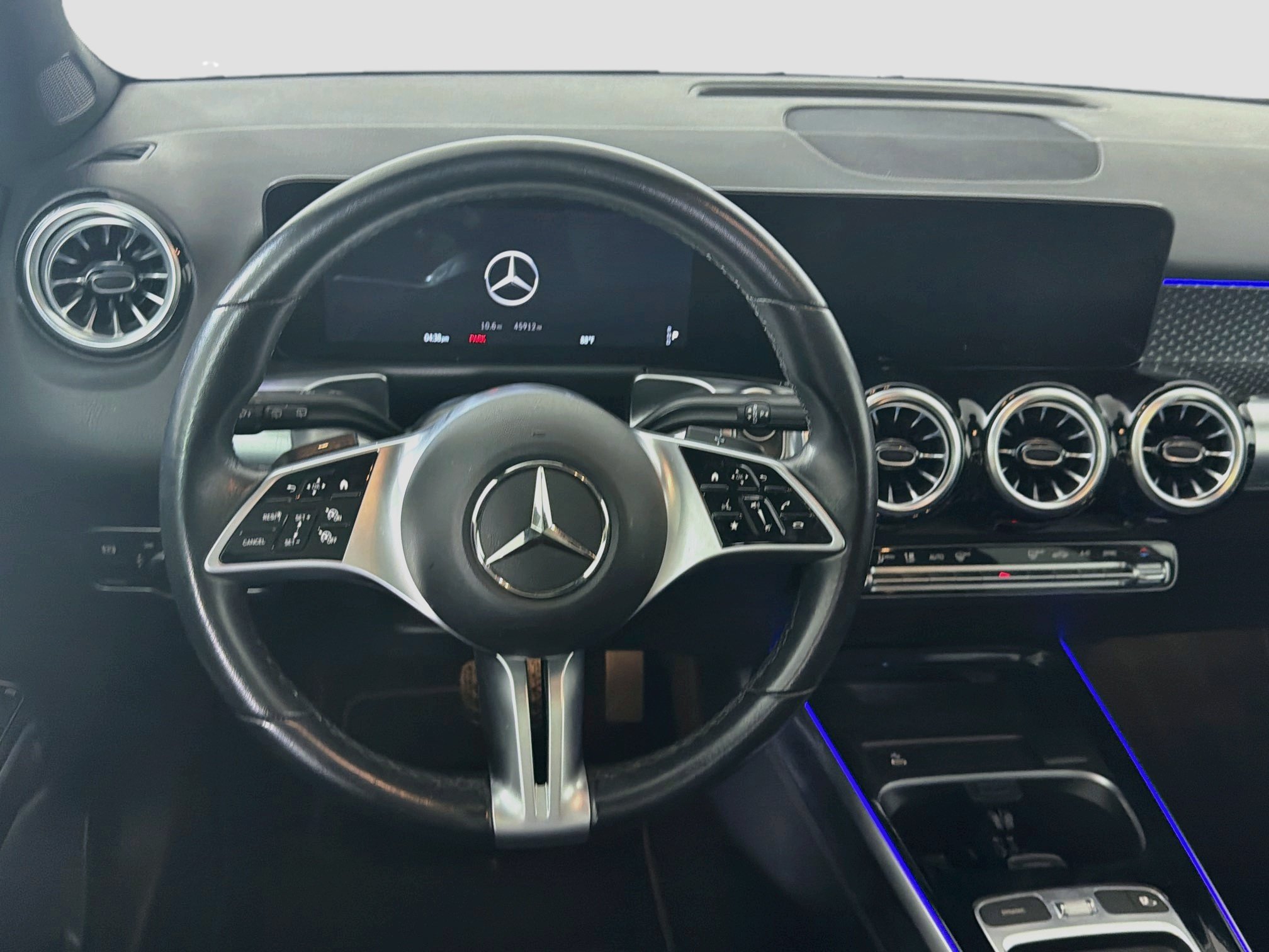 Used 2025 Mercedes-Benz GLB 250 image 17