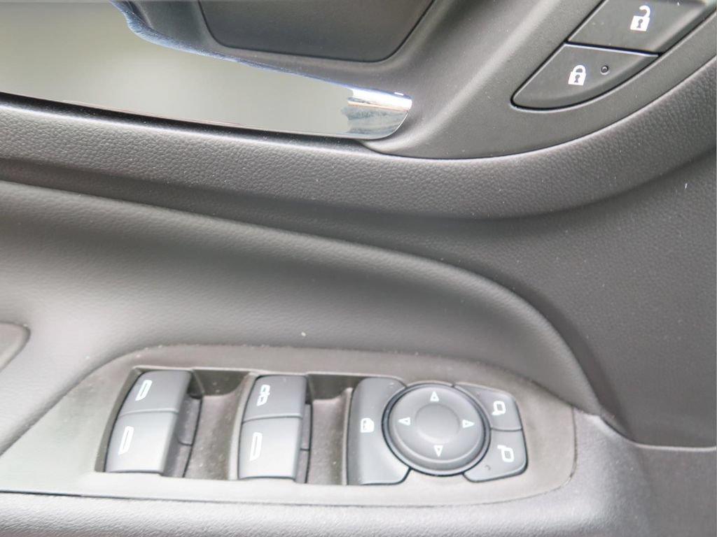 Certified 2024 Chevrolet Equinox LT FWD image 10