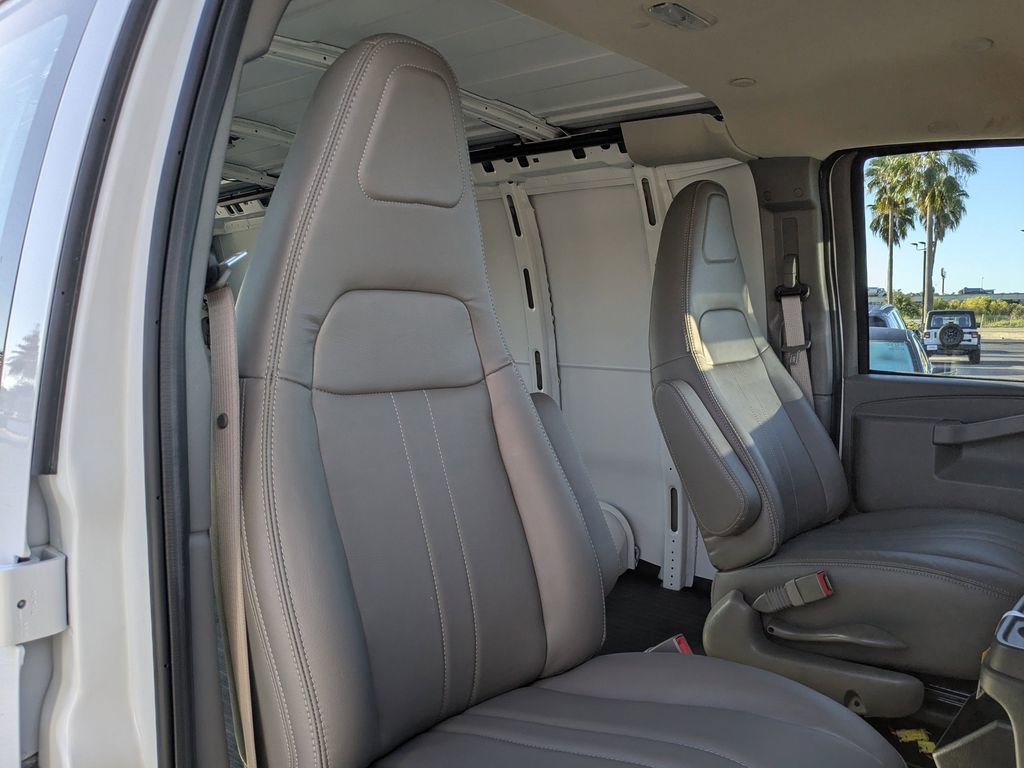New 2025 Chevrolet Express 2500 w/ Driver Convenience Package image 15