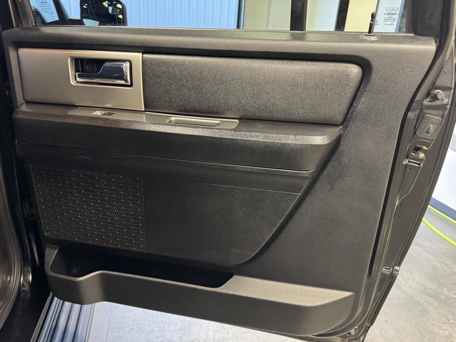 Used 2017 Ford Expedition EL XLT image 28