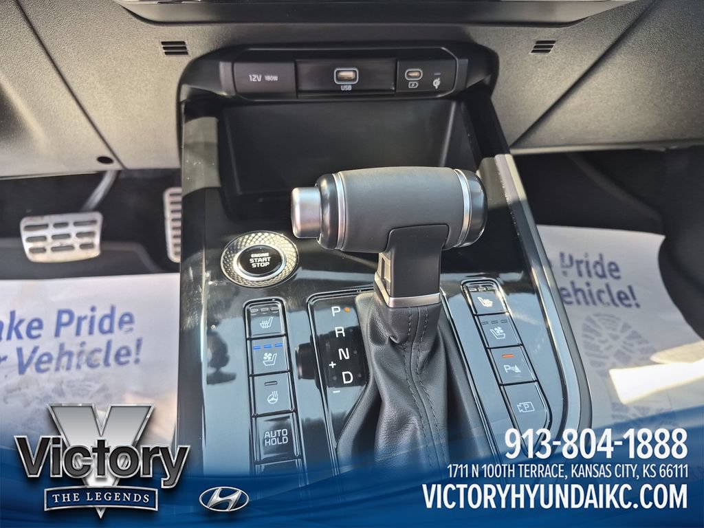 Used 2023 Kia Niro SX Touring FWD image 18