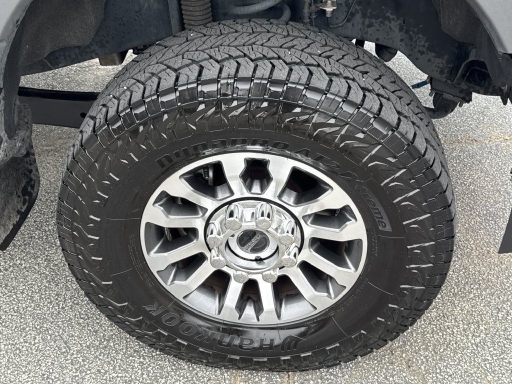 Used 2022 Ford F250 Lariat w/ Lariat Value Package AWD/4WD image 12