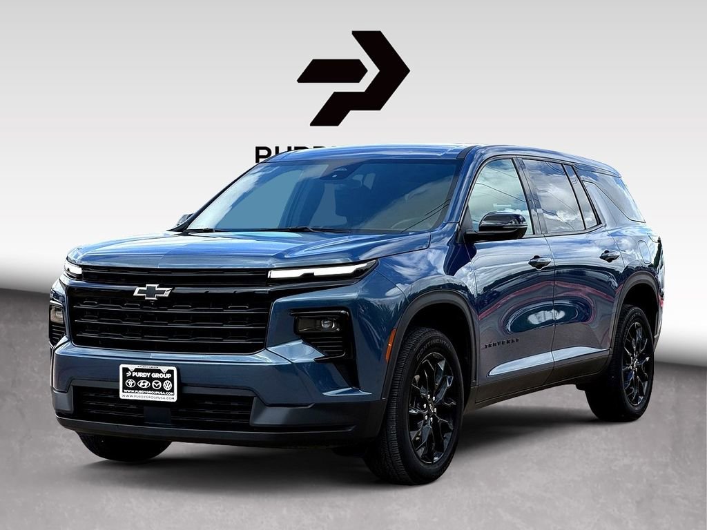 Used 2024 Chevrolet Traverse LS w/ Midnight/Sport Edition FWD image 4