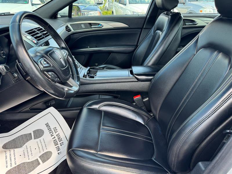 Used 2020 Lincoln MKZ FWD image 27