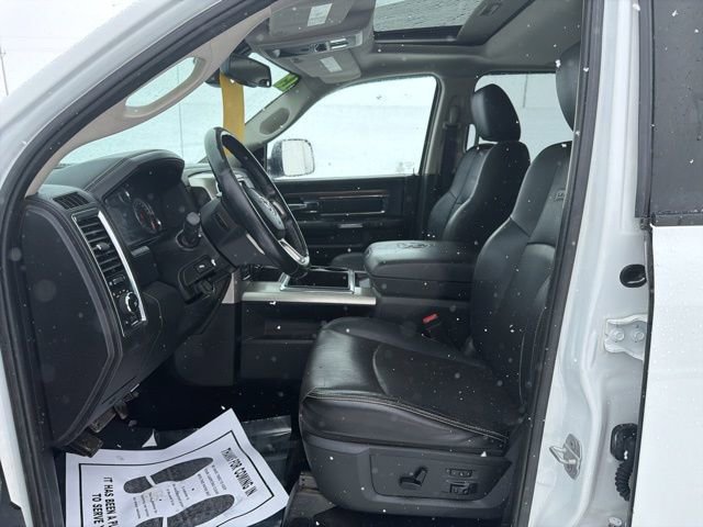 Used 2015 RAM 1500 Laramie w/ Convenience Group image 9