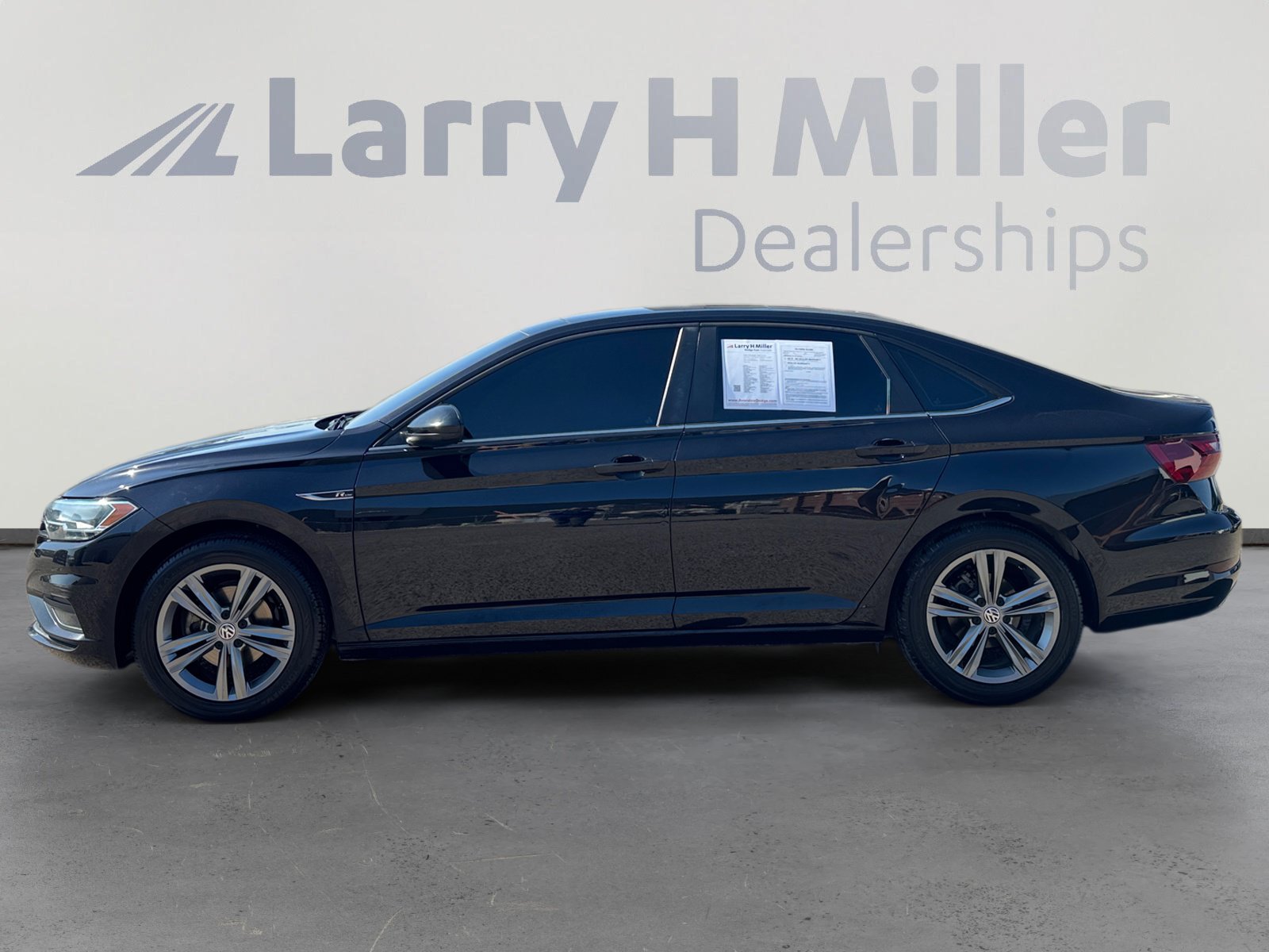 Used 2020 Volkswagen Jetta R-Line FWD image 2