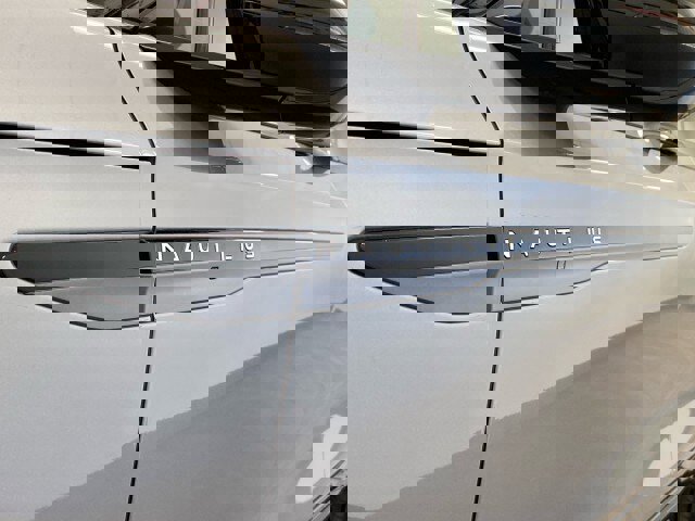 Used 2024 Lincoln Nautilus Reserve w/ Jet Appearance Package (87T) image 13