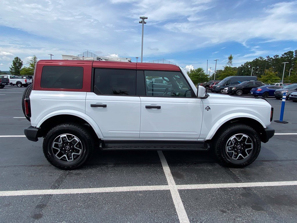 New 2026 Ford Bronco Outer Banks AWD/4WD image 8