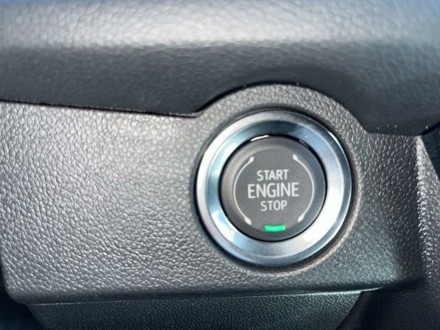 New 2026 Chevrolet Traverse LT w/ Sun and Wheel Package FWD image 28