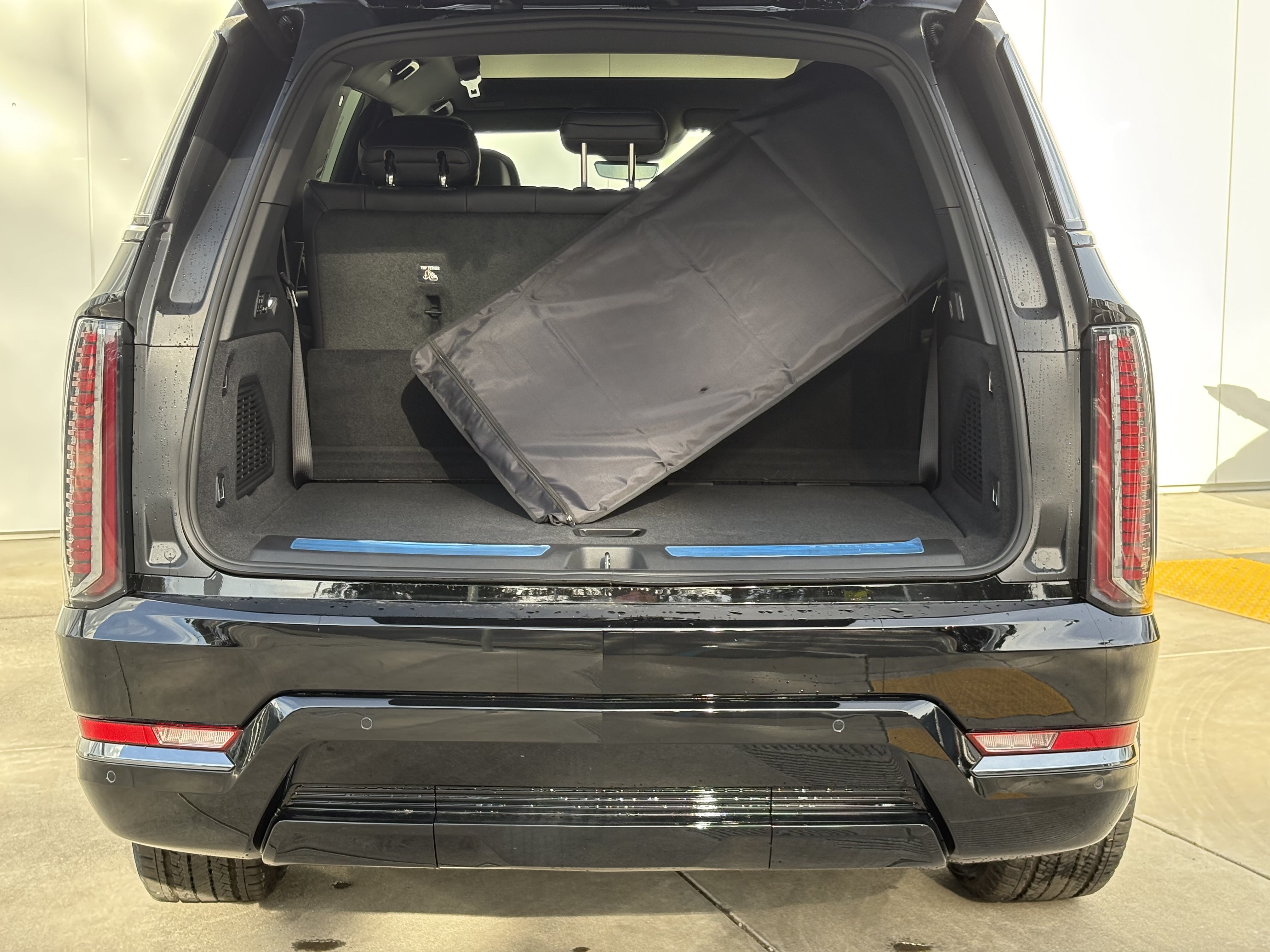 New 2026 Cadillac Escalade IQL Sport 1 AWD/4WD image 9