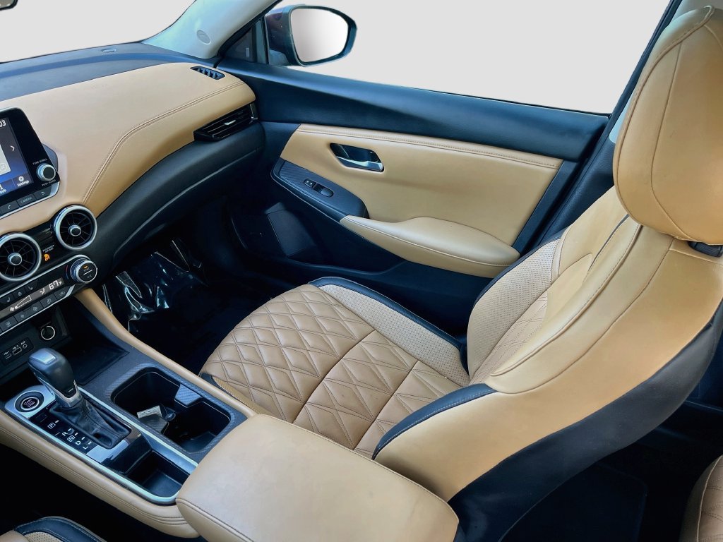 Used 2025 Nissan Sentra SV w/ SV Premium Package FWD image 23
