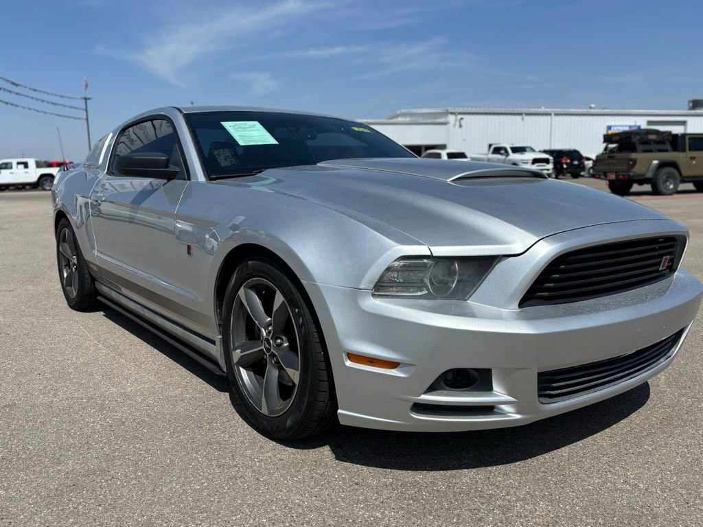 Used 2014 Ford Mustang Coupe w/ Equipment Group 102A RWD image 5